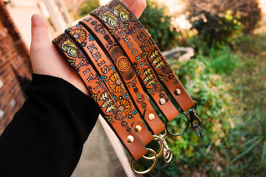 Custom wristlet shop
