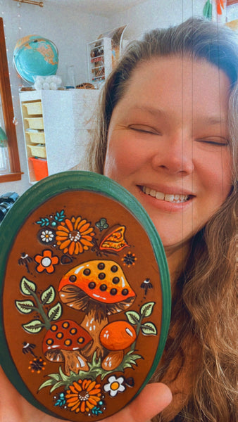 Merry Mushroom - Oval Plaque