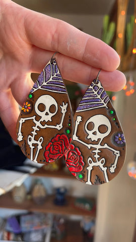 Dancing Skulls Teardrops