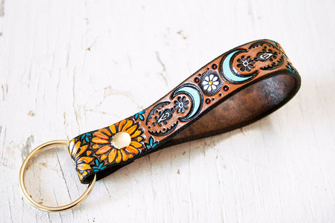 Moon Daisy Fingerloop Leather Keychain