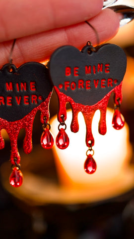 PREORDER Vampire's Kiss Bleeding Black Heart - Be Mine - Earrings