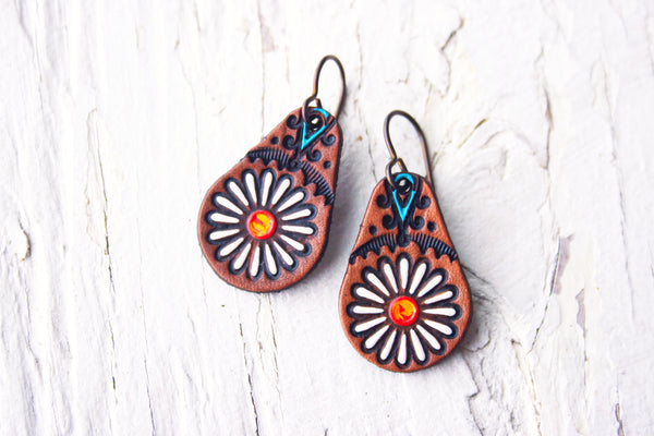 Mini Daisy teardrops