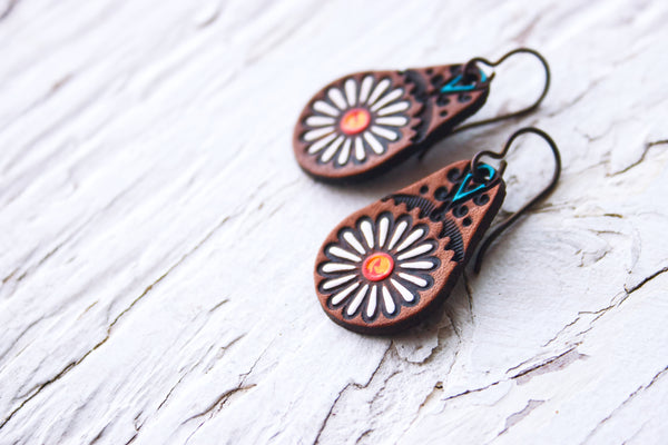 Mini Daisy teardrops